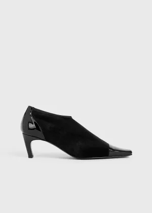 Bi-material pumps black