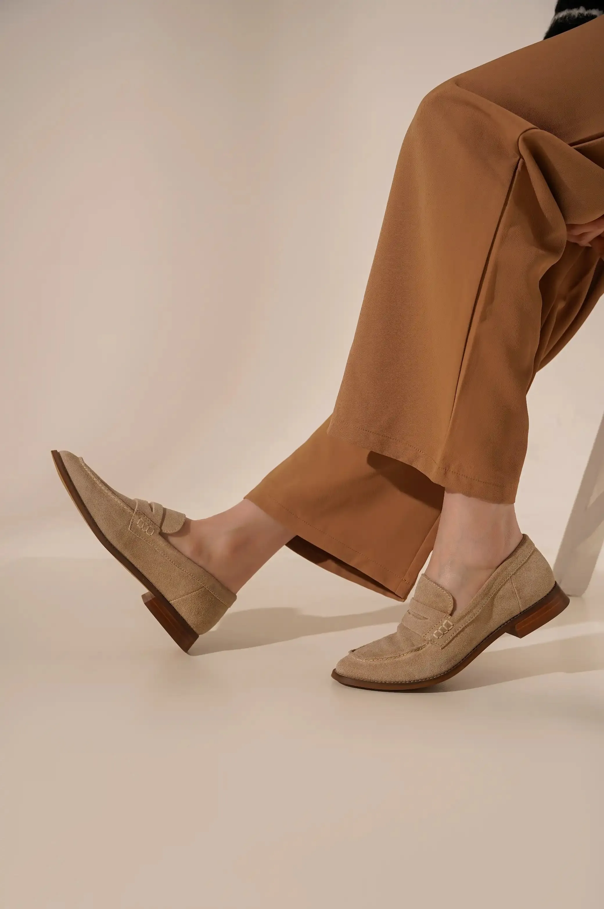 CLASSIC LOAFERS