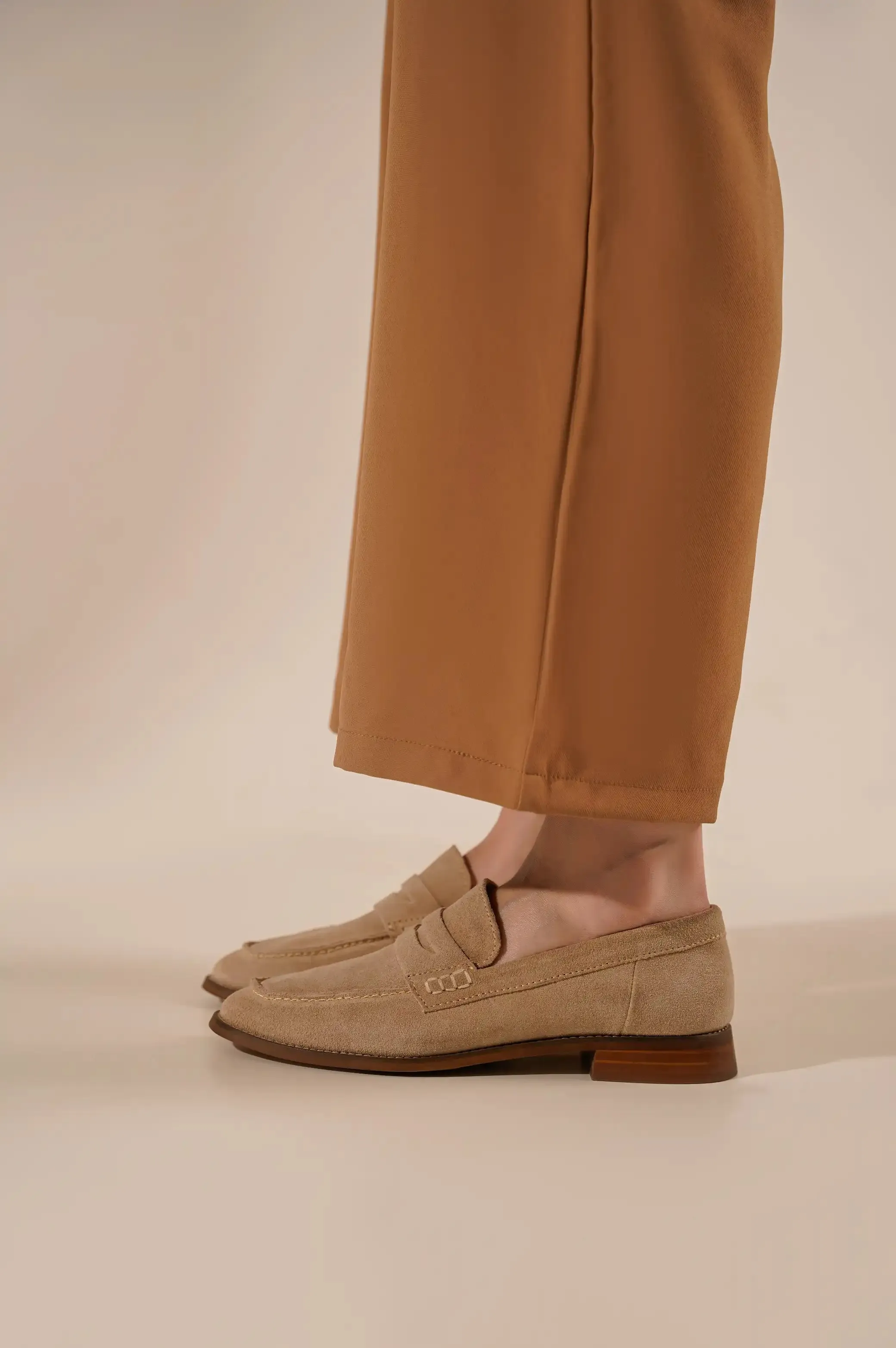 CLASSIC LOAFERS