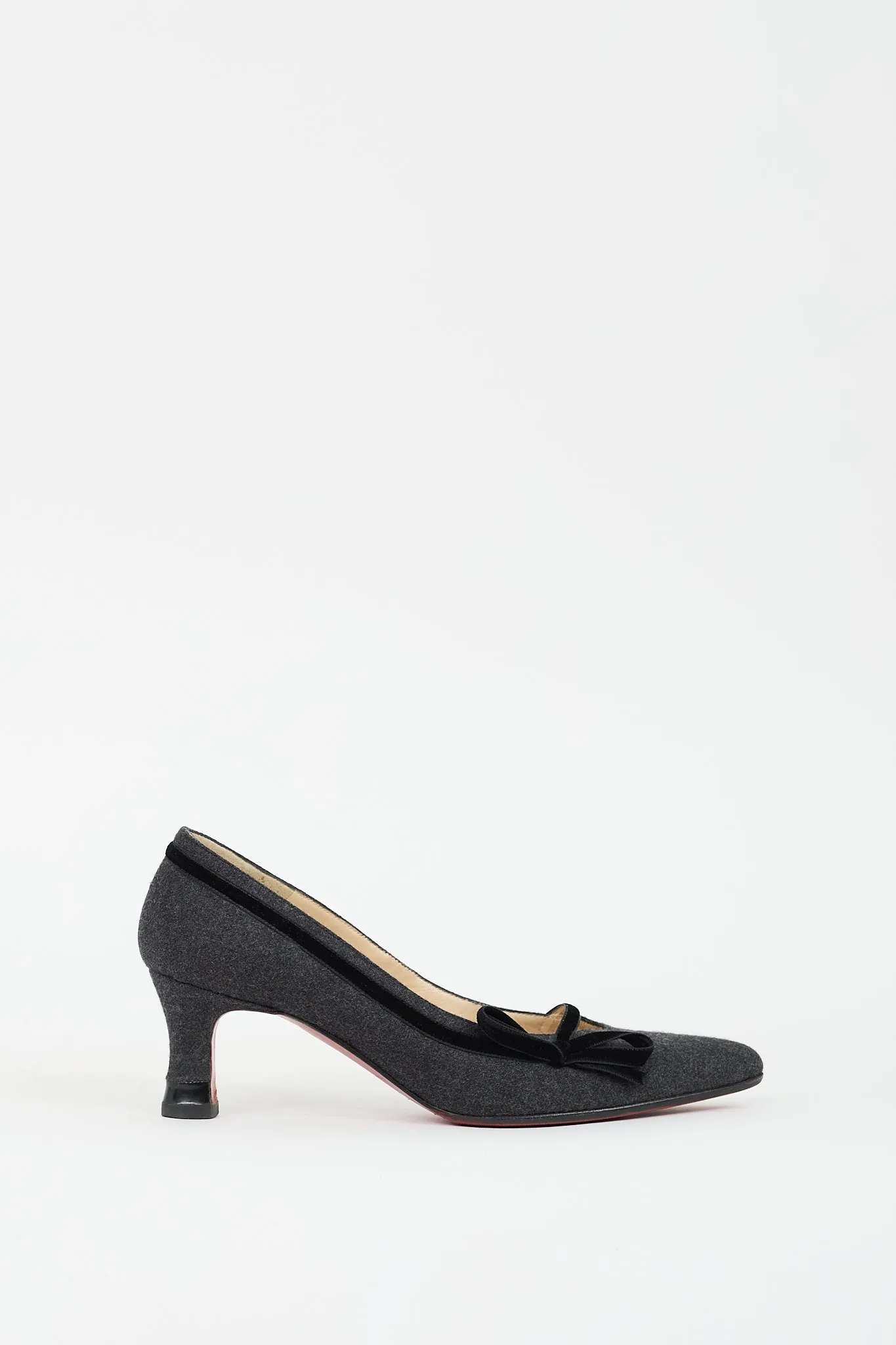 Grey & Black Wool Bow Pump