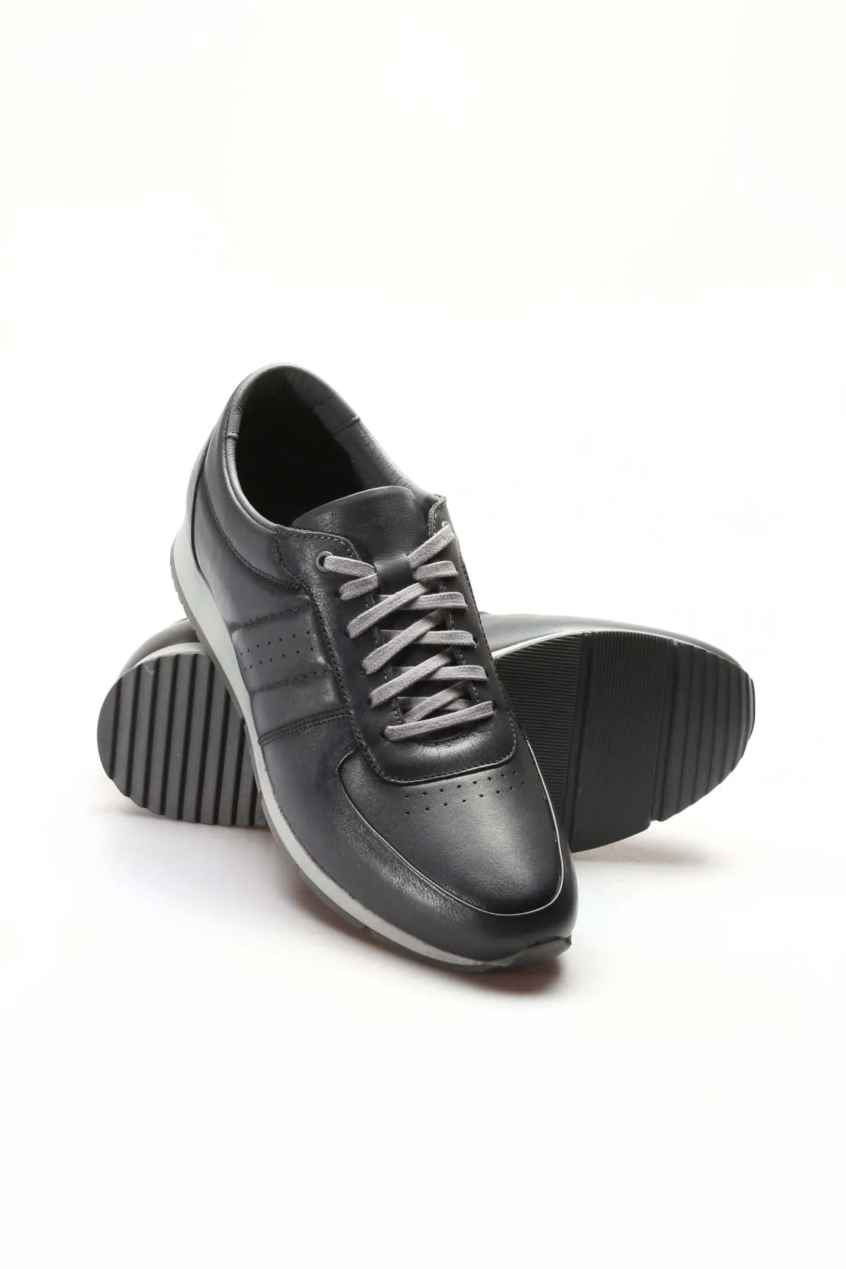 Men's Gray Leather Low-Top Sneakers with Contrast Sole - Wessi