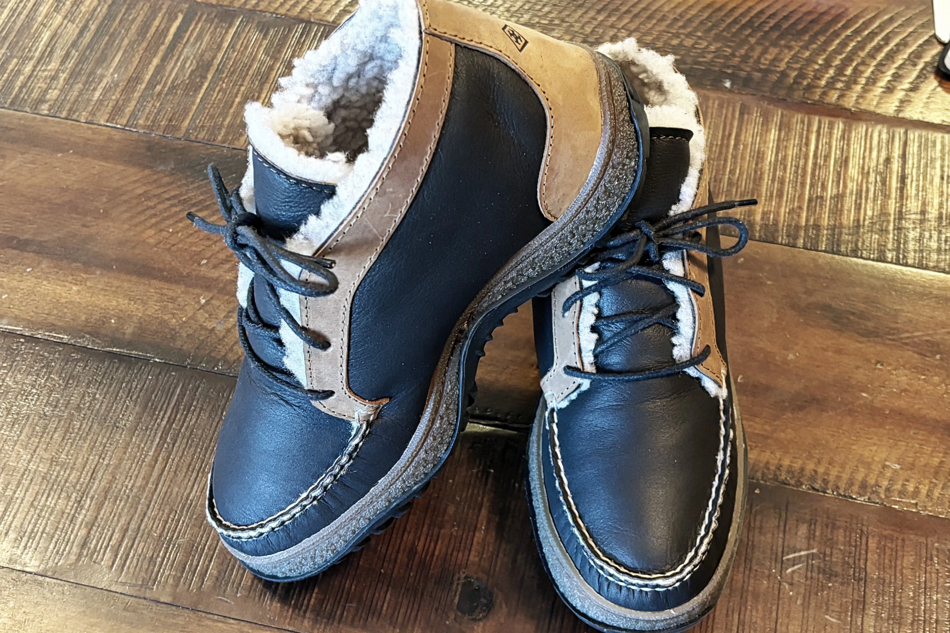 Men's Perry Chukka LE: Leather and Shearling