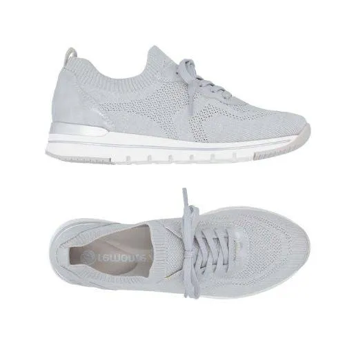 R6712 Slip-On Sneaker